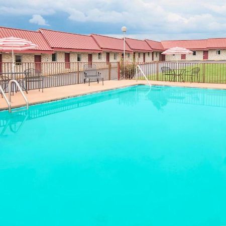 Ozark Junction Mountain View By Oyo Motel Exterior photo